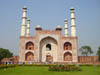 Trips/2004/NewDelhi2004_068.jpg (52363 bytes)