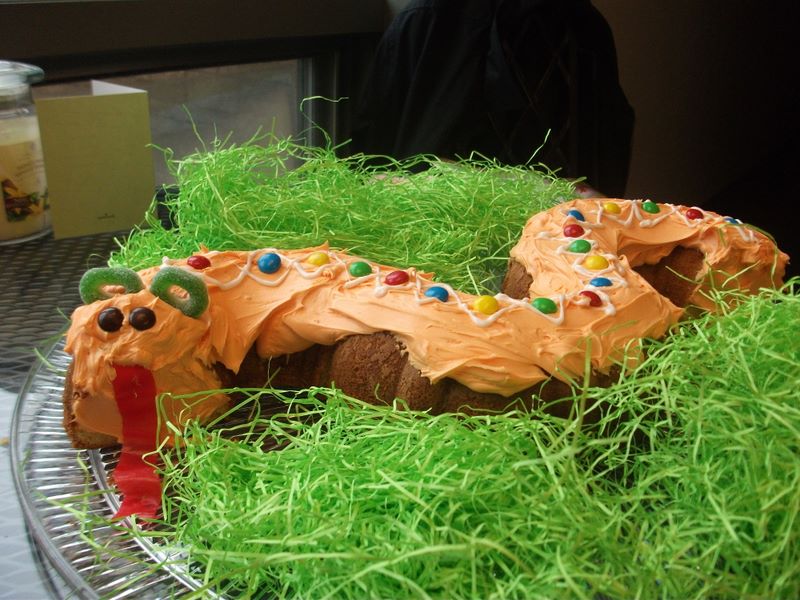 dscf0873.jpg Josh's snake-themed birthday cake