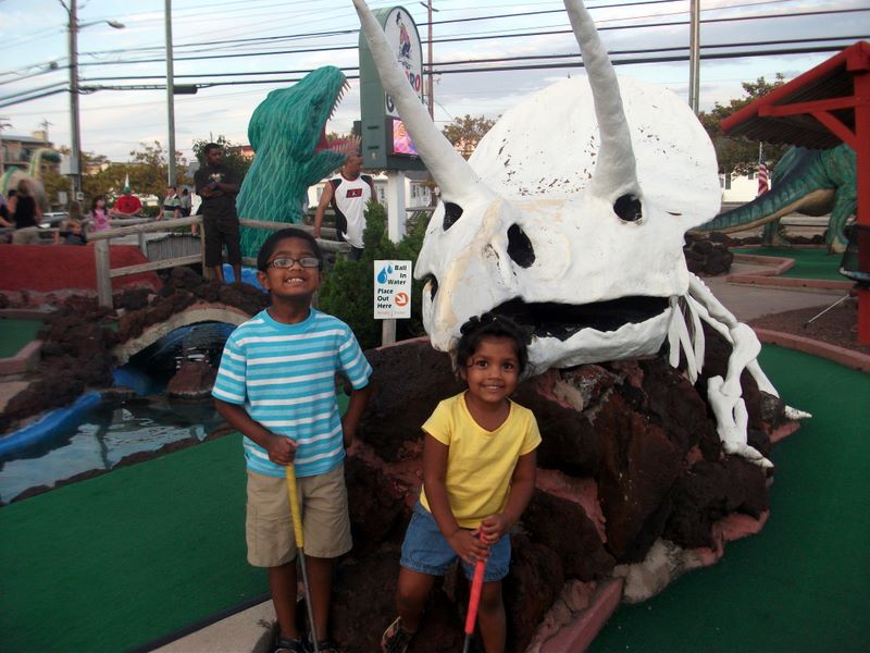 dscf2600.jpg Mini golfing in Ocean City