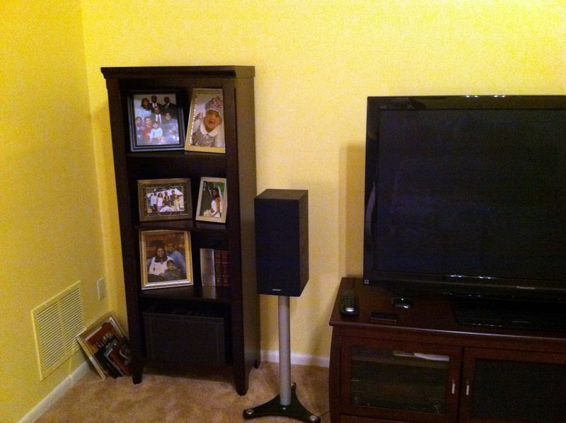 img_0368.jpg New wall shelf